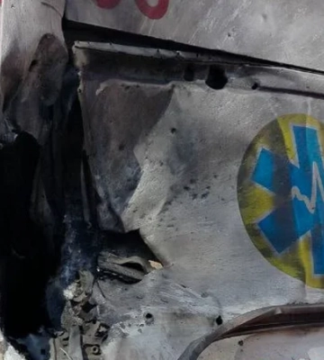 На Миколаївщині росіяни поцілили дроном в автомобіль медиків, є поранені