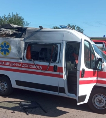 Ворог обстріляв автомобіль швидкої допомоги в Миколаївській області