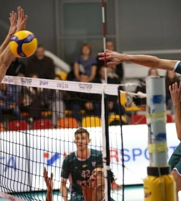 Сенсации не произошло. Украина U20 вышла в полуфинал ЧУ по волейболу