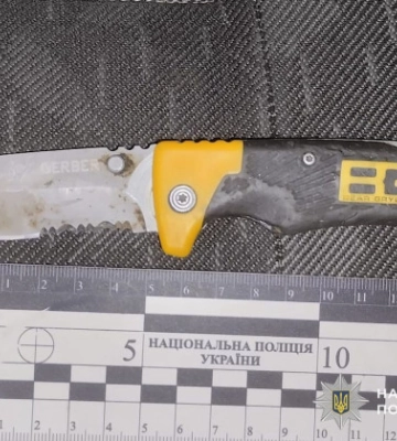 У Дніпрі під час перевірки документів місцевий ударив ножем військовослужбовця ТЦК