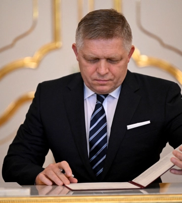 Фіцо пригрозив заблокувати 90 млрд євро для України у разі програшу Орбана