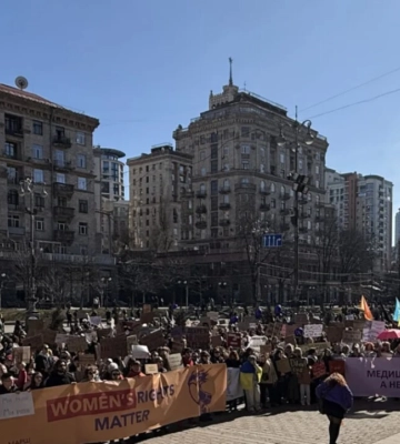В Киеве впервые после вторжения россии состоялся марш за права женщин