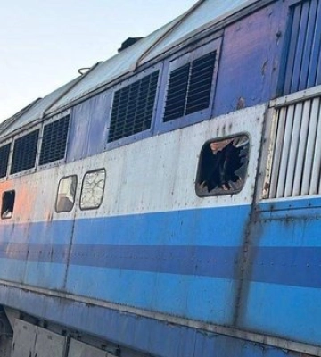 У потяг «Київ-Суми» з 200 людьми влучив безпілотник