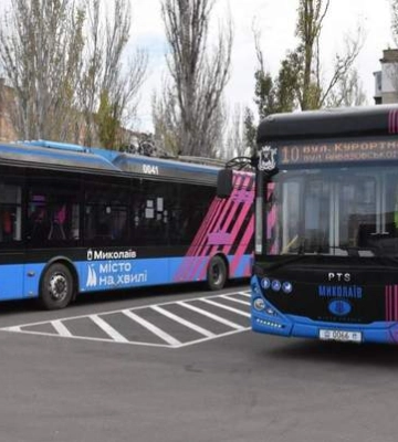 В Николаеве пассажиры все меньше покупают билеты за 10 гривен на проезд троллейбусами