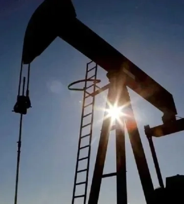 Нафта продовжує стрімко зростати: ціни стрибнули за день майже на 30%