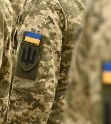 В Виннице группа мужчин из ТЦК жестоко избила военного на глазах у полиции