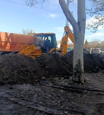 В Одесі під час виконання робіт порушник знищив газон