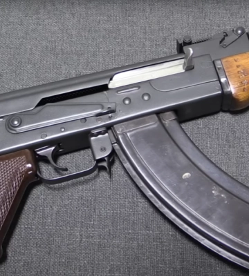 Выпустил около 90 патронов: в Хмельницком задержали военного, который устроил стрельбу из автомата