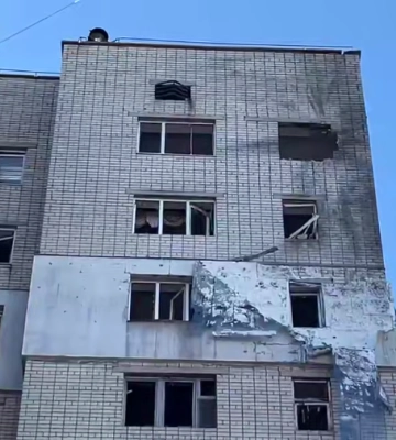 Росіяни атакували «Молнією» багатоповерхівку в Херсоні