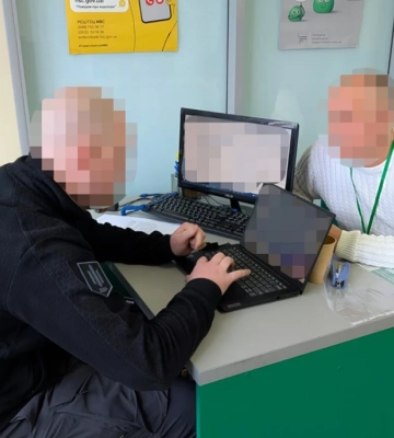 Водійські права за два дні: на Херсонщині викрили схему за участю посадовця МВС