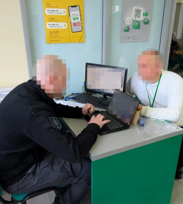 Водійські права за два дні: на Херсонщині викрили схему за участю посадовця МВС