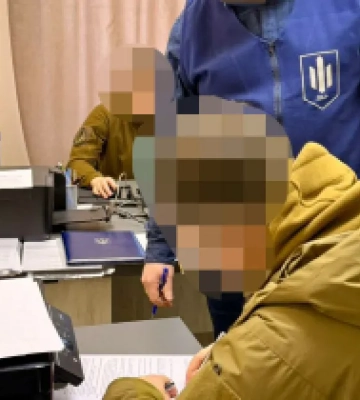ДБР выявило экс-сотрудника правоохранительных органов из Хмельницкого, который присвоил почти 2,5 млн грн.