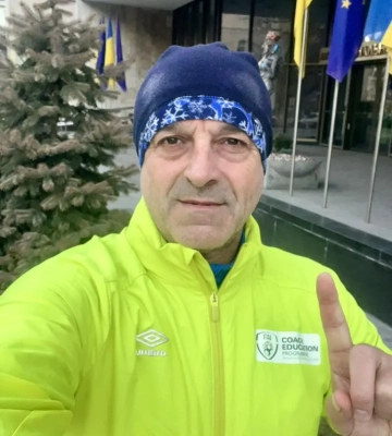 Нардепа Мазураша під час пробіжки покусав собака