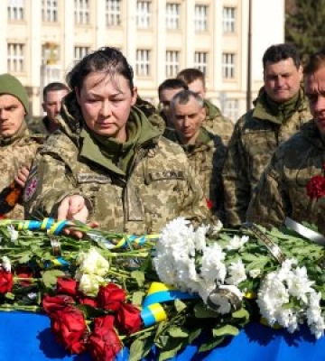 В Ужгороді попрощалися із загиблим сапером Андрієм Жабським