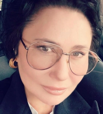 "Хочется снова почувствовать себя маленькой девочкой". Мозговая показала редкое фото покойного отца