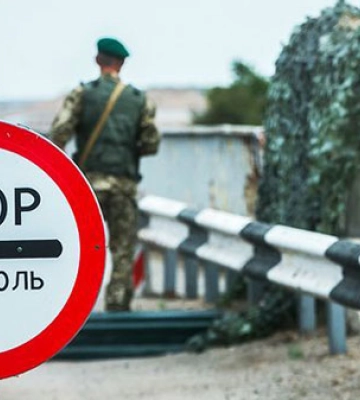 На Волині далекобійник заховав чоловіка у кабіні фури, щоб вивезти за кордон
