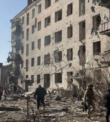 Российские войска ударили по Славянску, есть погибшие и более десятка раненых