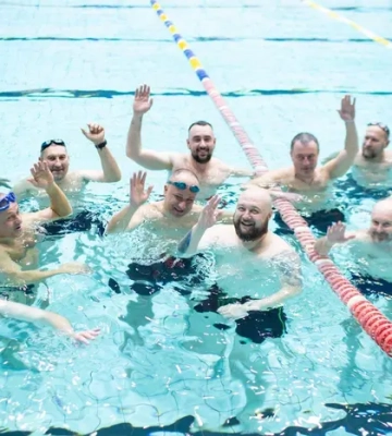 Під керівництвом призера Олімпіади. «Метінвест» запровадив програму реабілітації ветеранів за допомогою плавання
