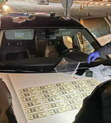 У Луцьку затримали волинянина, який за 10 тисяч доларів обіцяв переправити чоловіка за кордон
