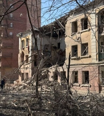 Ворог ударив по щільній забудові у Слов’янську: щонайменше 2 загиблих та 17 поранених. ФОТОрепортаж