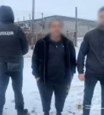 На Одещині викрили іноземців, які збували фальшиві долари