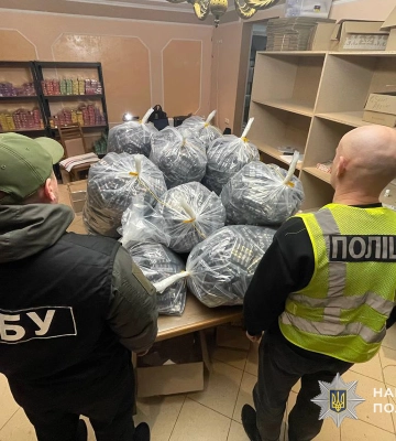 Незаконний міжрегіональний бізнес на рідинах для вейпів - поліцейські Тернопільщини викрили групу осіб