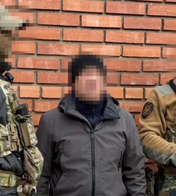 Коригував обстріли РФ. Екскерівник стратегічного підприємства на Донеччині отримав підозру