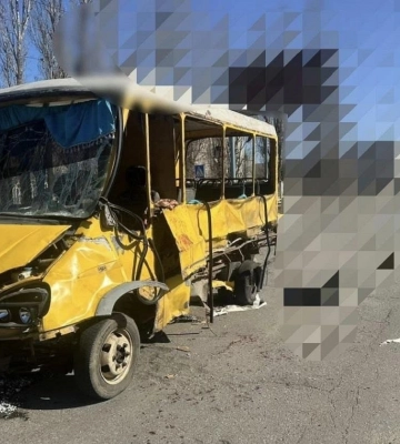 Оккупанты атаковали дроном маршрутку в Херсоне: пострадали более 20 человек