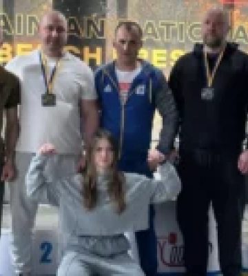 Львівщина тріумфує на чемпіонаті України з жиму лежачи