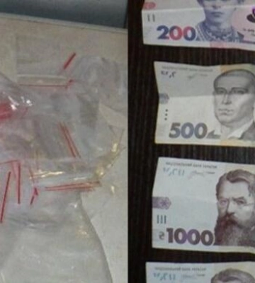 В Одесі затримали наркодилера з кокаїном, МDMA та грибами