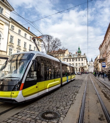 У Львові через аварію знеструмлено дві підстанції, є зміни у русі трамваїв та тролейбусів