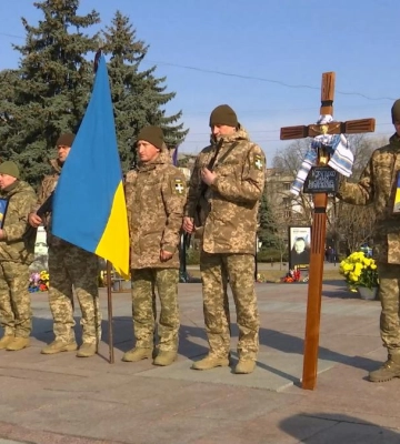 На вічний спочинок у Рівному провели двох полеглих воїнів-захисників
