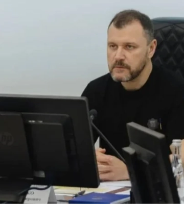 В Шостке российский дрон уничтожил здание управления полиции, 22 человека ранены — глава МВД Клименко