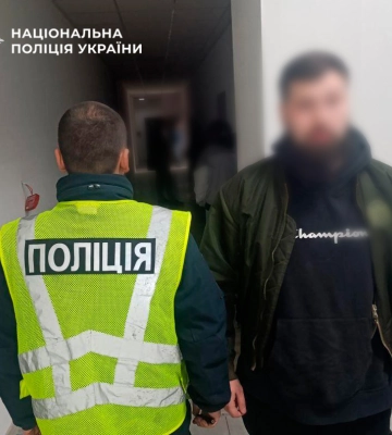 Під виглядом працівників СБУ ошукали літніх жінок на майже 9 млн гр - у Києві затримані шахраї. ФОТО