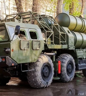 Ешелон із паливом, ЗРК С-300 та склад боєприпасів: Сили оборони атакували обʼєкти армії РФ на Луганщині