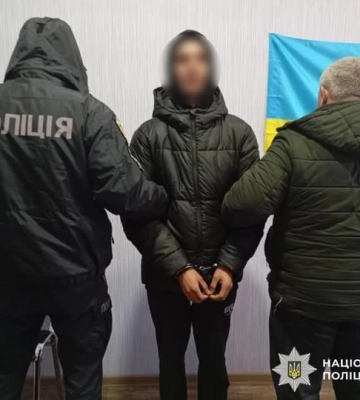 Чоловіка, який у розшуку, затримали патрульні Кропивницького