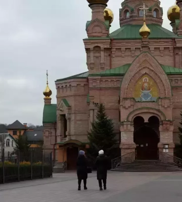 Київська ОВА позбавила ліцензії приватний ліцей, який сприяв підпільній школі при УПЦ МП