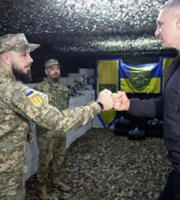 Бійці 225 окремого штурмового полку отримали 3100 БПЛА різного типу від громади Києва
