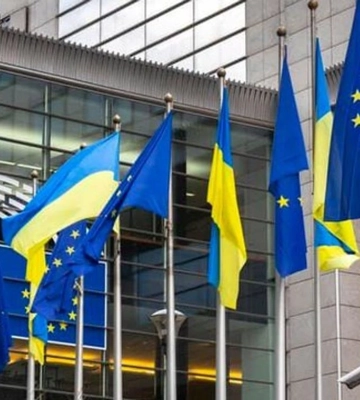 Низка депутатів Європарламенту засудила дії Угорщини щодо затримання українських інкасаторів. Офіційний Київ відреагував