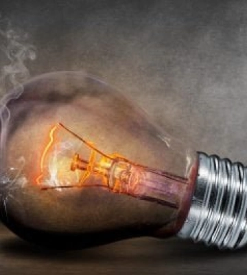 Вечірні відключення повертаються: частина Дніпра залишиться без світла