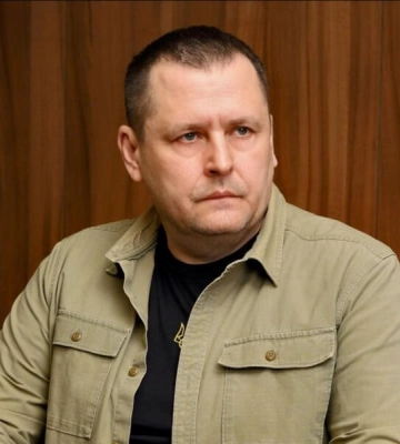 Публичное оскорбление или политическое противостояние? Мэр Днепра и блогер Лачен устроили скандал в сети