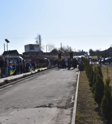 На волинських дорогах відновлюють покриття (ФОТО)