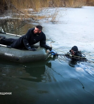 У Харкові шестеро дітей провалилися під кригу: є загиблі (Фото)