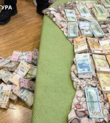 Мільйони на фортифікаціях: на Дніпропетровщині підозрюються двоє посадовців військової частини