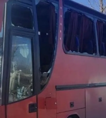 Россия ударила дроном по рейсовому автобусу в Харьковской области: есть погибший и раненые