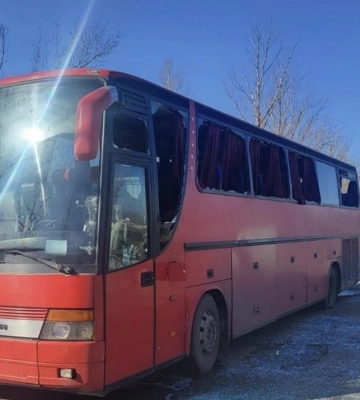 Влада: на Харківщині російський дрон вдарив по  автобусу – загинула людина, є постраждалі