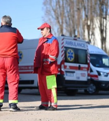 Дзвінок кожні дві хвилини: як диспетчерів «103» на Закарпатті навчають рятувати не лише життя, а й спокій людей