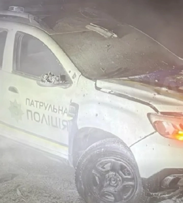 Дрон рф атакував патрульний автомобіль у Запоріжжі, постравждав поліцейський