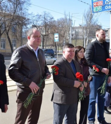 У Подільському районі вшанували пам’ять жертв Куренівської трагедії