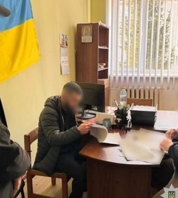 Керівник благодійного фонду на Хмельниччині привласнив понад 1 млн донатів на ЗСУ